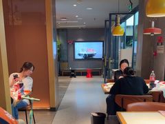 -杨氏青龙虾·吃蟹季(金盛路总店)