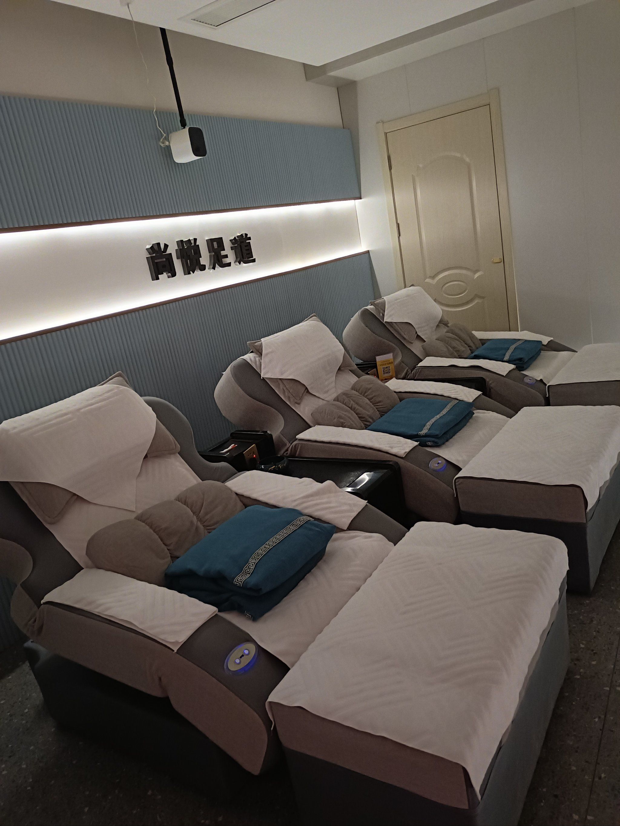 从进门的那一刻起,就被这里温馨舒适的环境所吸引