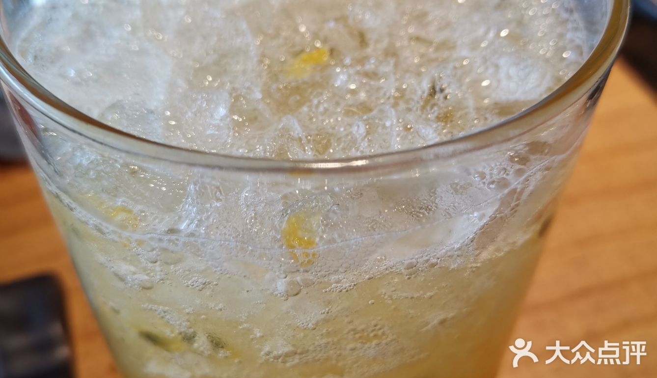 有个辣酱味道不错,也不怎么辣