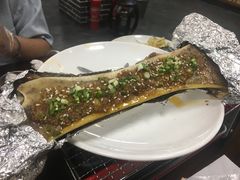 -老蚌埠烤串·新派烧烤·油边王(工农路店)