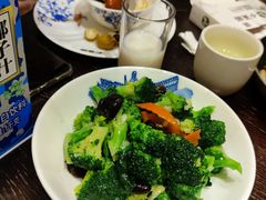 木耳西兰花-小菜园新徽菜(扬州华润万象汇店)