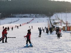 -十三陵雪世界滑雪场