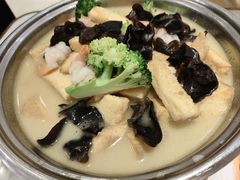 鸡汁豆腐-刘胖子家常菜·蹄花焖藕(江汉路总店)