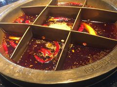 -周周有辣火锅馆(玖耀里店)