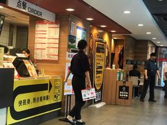 -麦当劳(杨高南路店)