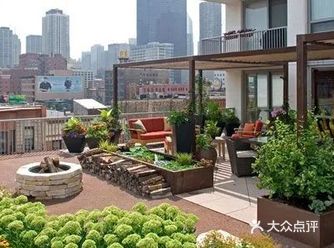 “再穷不买顶楼，再傻不买一楼”