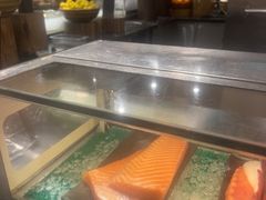 -广州万富希尔顿酒店·感趣自助餐厅·金秋蟹宴生蚝海鲜刺身烧烤