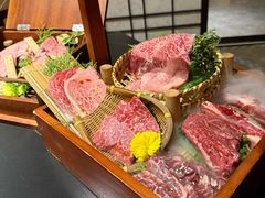 -山川小町·极番烧肉(新地假日广场店)