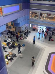 -嗨贝天地亲子乐园 · 生日派对·VR对战(万象城店)