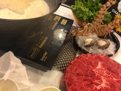 -鲜入围煮花胶鸡海鲜火锅