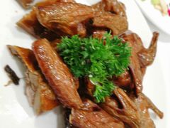 脆皮乳鸽-海逸海鲜酒家(古北店)
