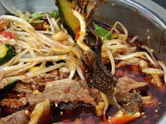 -周良天山牛杂城(天山路总店)
