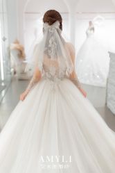 -艾米丽婚纱礼服