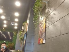 -愉肴麻辣香锅(中山路店)