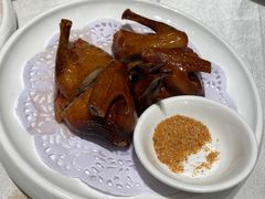 中山妙龄乳鸽-十二粤味·顺德菜·烧鹅点心(五四广场店)