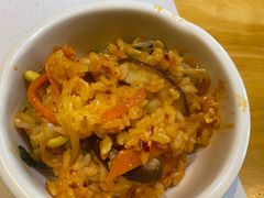 传统石锅拌饭-唯成•韩国炭火烤肉 유성고기