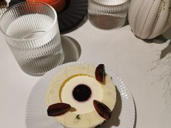 -潮一不贰·法式甜品·生日蛋糕·西式简餐(外滩店)