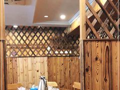 大堂-老东镇啤酒屋海鲜加工·蒸汽海鲜·海鲜烧烤(台东店)