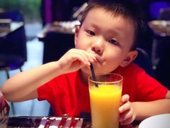 橙汁-MOSSO德国餐厅·音乐酒吧(环宇荟店)