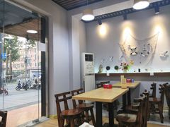 大堂-乐达酸菜鱼面(山师东路店)