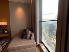 -珠海横琴国家地理探险家中心(创新方)