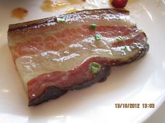 腊肉，还是有点腻= =-城外驿餐厅