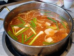 -野山舂·贵州现舂酸汤牛肉(民生路店)