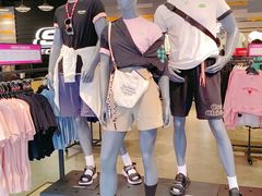 -王府井奥莱临潼小镇(临潼店)