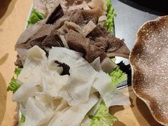 -顶顶汤火牛排火锅·经典铜锅涮肉