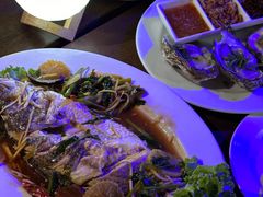 -Green Tree Rest. & Pub