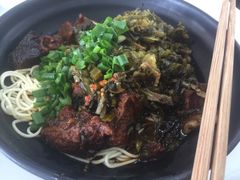 葱油拌面加红烧牛肉-上海为民商行清真饭店(南大路店)