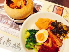 泰式椰皇炖乌鸡汤-陈鹏鹏潮汕菜(宝安机场T3航站楼店)