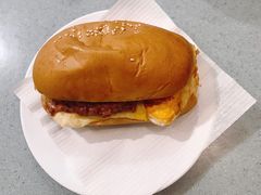 招牌咸牛肉芝士猪仔包-华嫂冰室(尖沙咀店)