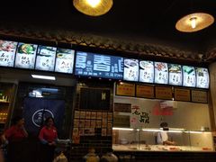 -老鼎万春卤菜(鹭湖宫8区店)