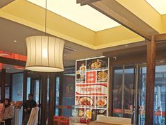 -阿瓦山寨·湘菜现炒·剁椒鱼头王(咸阳总店)