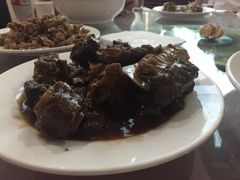 红烧牛尾-迎宾楼饭庄(窦店)