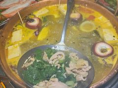 -洱火云南酸菜牛肉火锅(石景山当代商城店)