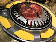 -哈哈碳都·牛肋条无限自助烤肉(台江万达店)