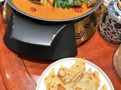 老北京鱼头泡饼-京味张·北京烤鸭(南山店)