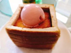 -河畔春天时尚餐厅