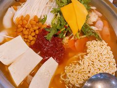 部队火锅-富乐满韩国正宗炸鸡韩国料理(虹泉路店)