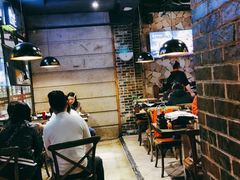 -何师烧烤·香辣蟹·川菜·30年老品牌(太古里旗舰店)