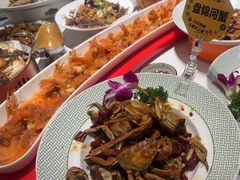 -嗨辣小聚·盘锦河蟹·海鲜烧烤龙虾(盘锦十年好店)