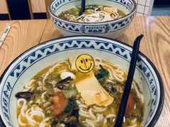 -蒙自源米线大王(信利城市广场店)