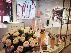 -Dior迪奥(上海世茂广场店)