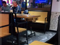 大堂-新疆烧烤王(广灵店)