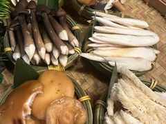 -慢丽江·云南野生菌土鸡锅(付家庄店)