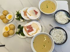 -蒙自过桥米线馆(富仁坊店)