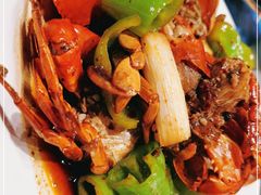 -臻鲜燕海鲜融合餐厅(金陵style店)