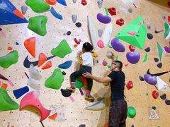 -问山MountQuest攀岩馆